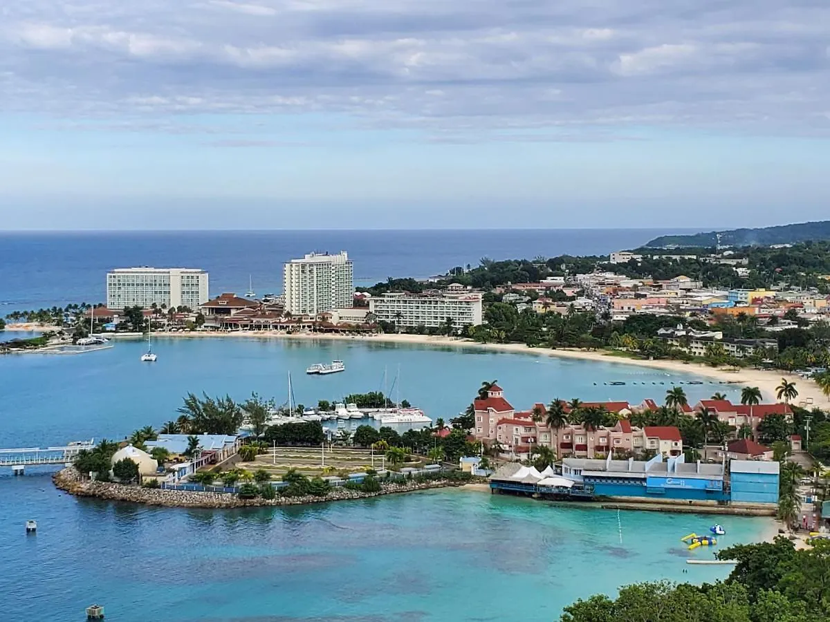Blue Topaz Ocho Rios